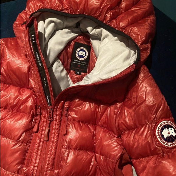 Canada goose red jacket - Picture 3 of 9
